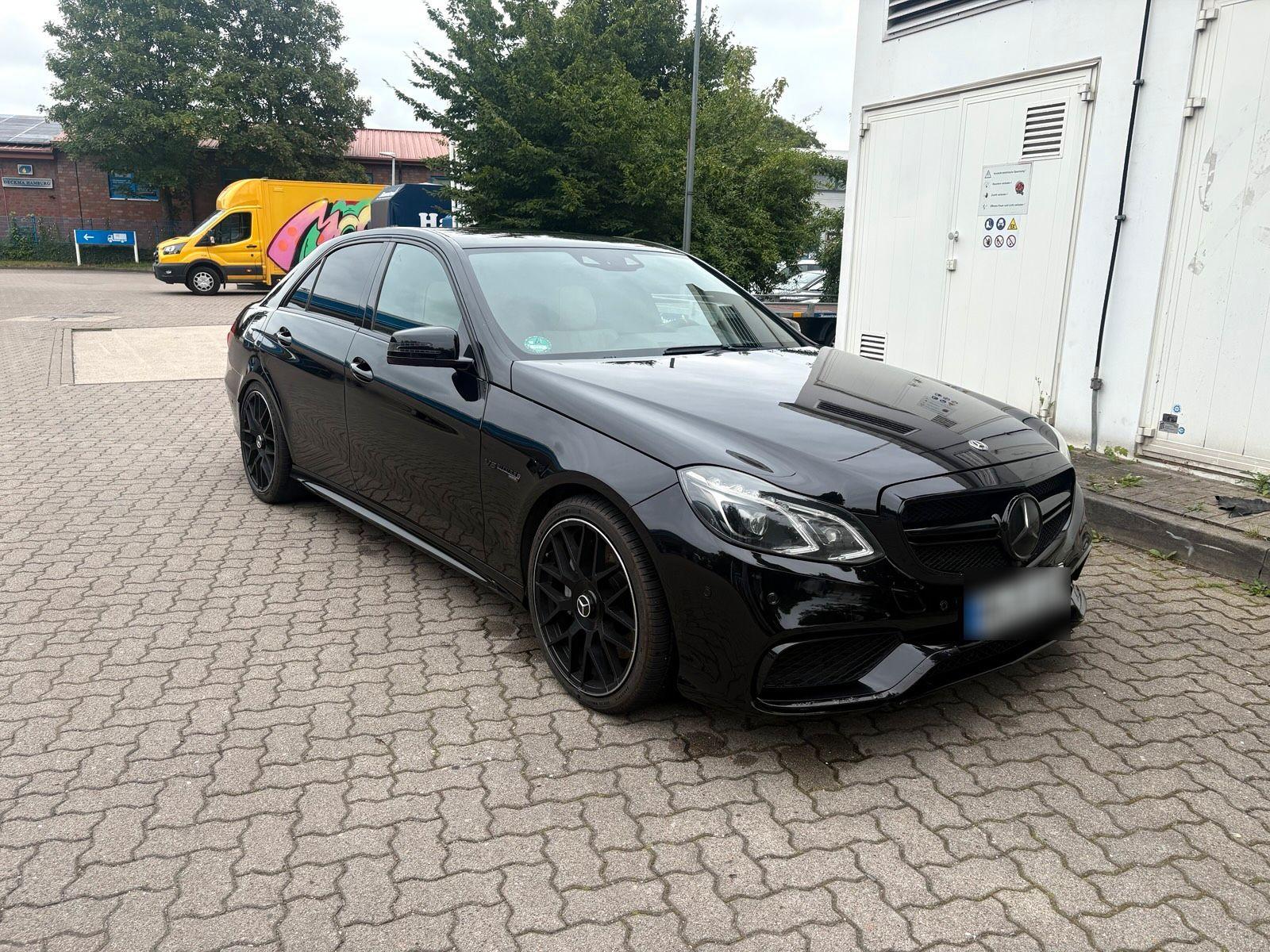 Mercedes-Benz E 500