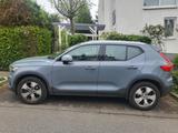 Volvo XC40 T4 Momentum Pro Geartronic von Privat - Volvo XC40 in Mainz