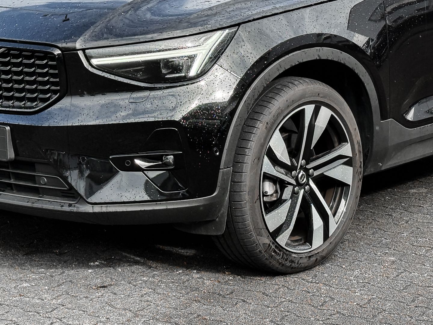 Volvo XC40 B4 B Ultimate Dark 2WD StandHZG Memory Sitz imagem 3
