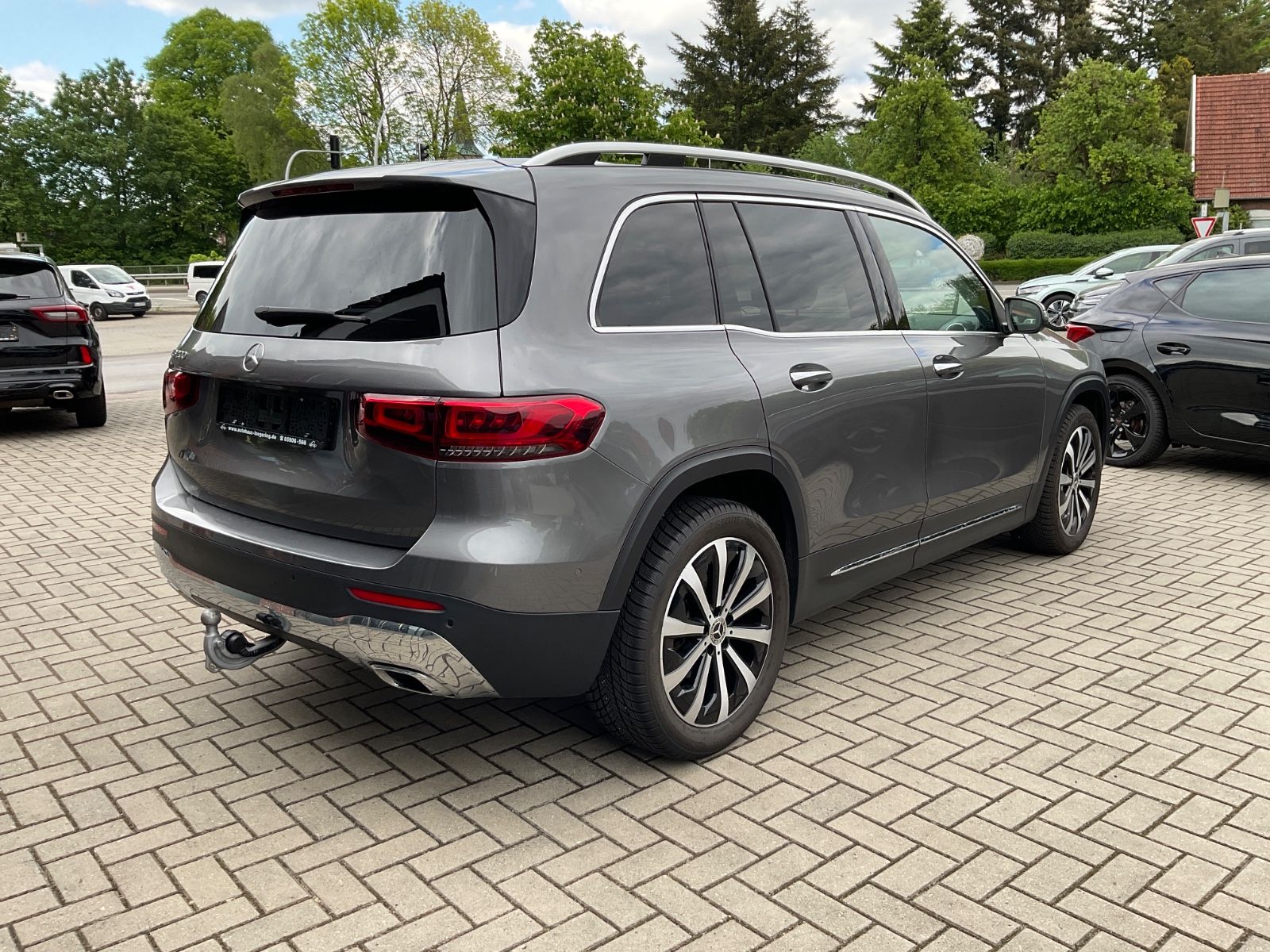 Fahrzeugabbildung Mercedes-Benz GLB 200 DCT,AHK,Navi,Kamera,GJR,LED
