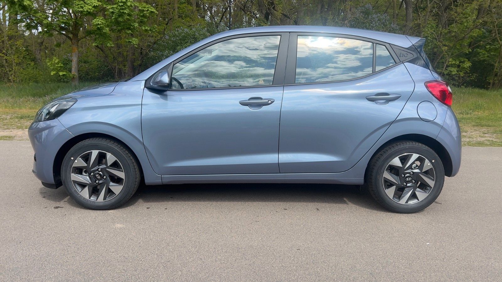 Fahrzeugabbildung Hyundai i10 1.0 Trend AMT *Nav*Klima*CarPlay*Kamera*PDC*