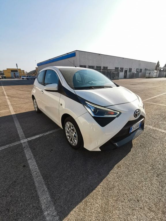 Image of Toyota Aygo (X)
