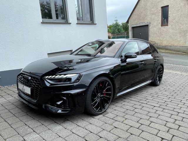 Audi RS4 Avant 2.9 TFSI quattro PANO/B&O/MASSAGE/LED