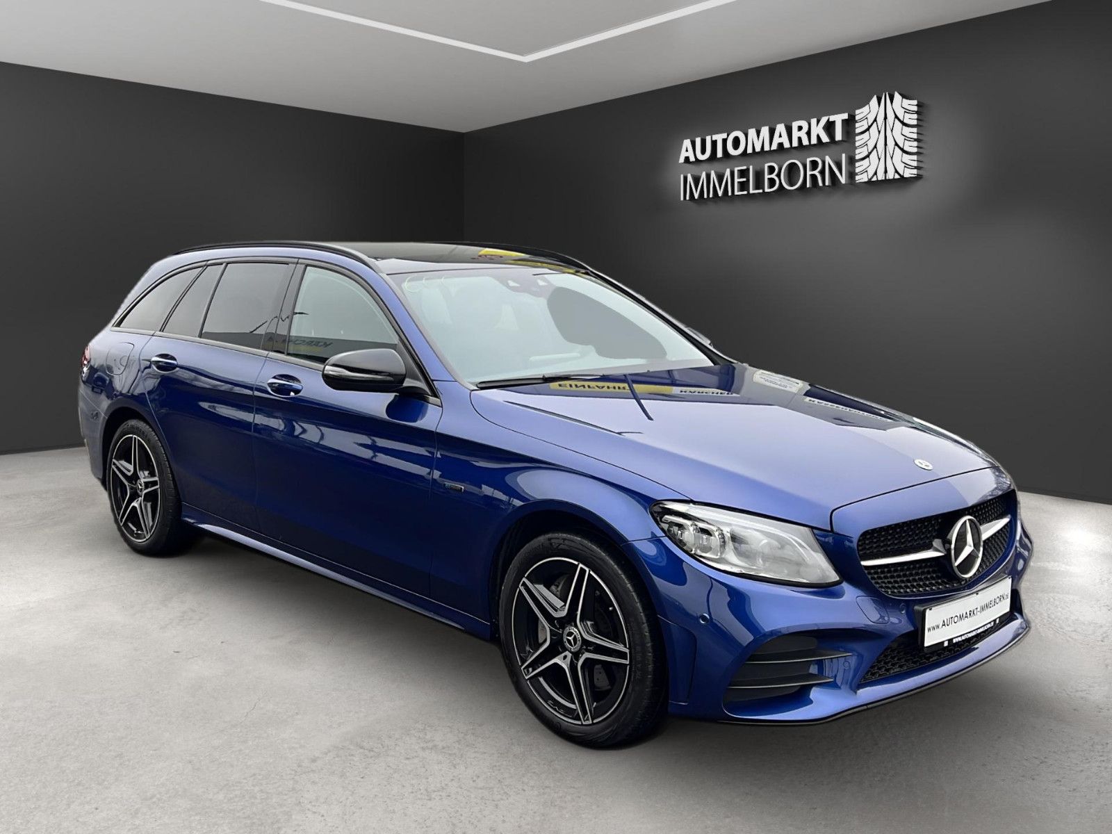 MERCEDES-BENZ C 300 T e AMG Night Edition Virtual*Distro*Pano*