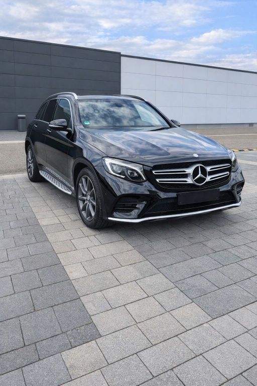 Image of Mercedes-Benz GLC 250