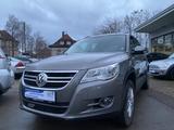 Volkswagen Tiguan Track & Field 4Motion*AUTOMATIK*AHK*PDC - Volkswagen Tiguan: Track Field