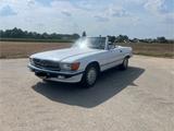 Mercedes-Benz SL 560 - weiße Mercedes-Benz SL 560