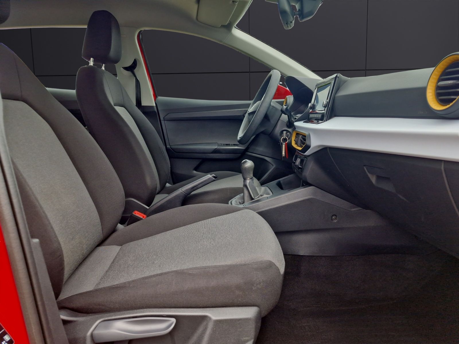 Fahrzeugabbildung SEAT Ibiza Reference 1.0 MPI KLIMA LED