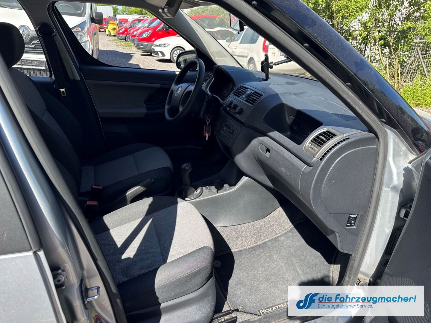 Fahrzeugabbildung SKODA Roomster Plus Edition 1.2 12V HTP *MOTORSCHADEN