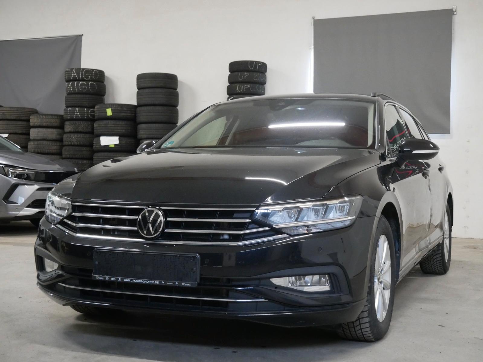 Volkswagen Passat Variant Business ACC R-KAM AHK MMRY MSSG