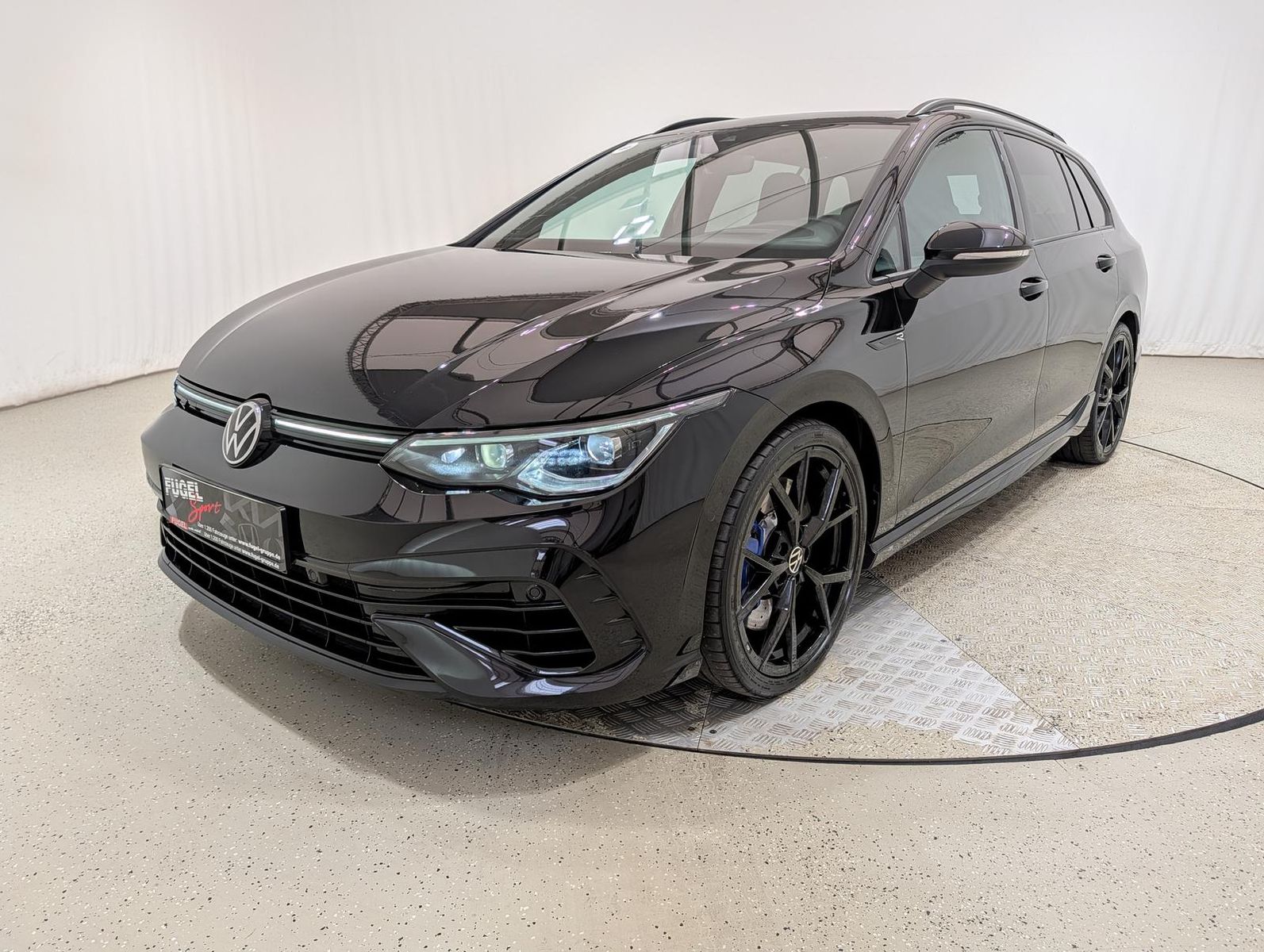 Volkswagen Golf Variant 2.0 TSI DSG R 4Motion Estriol 19Z foto 2