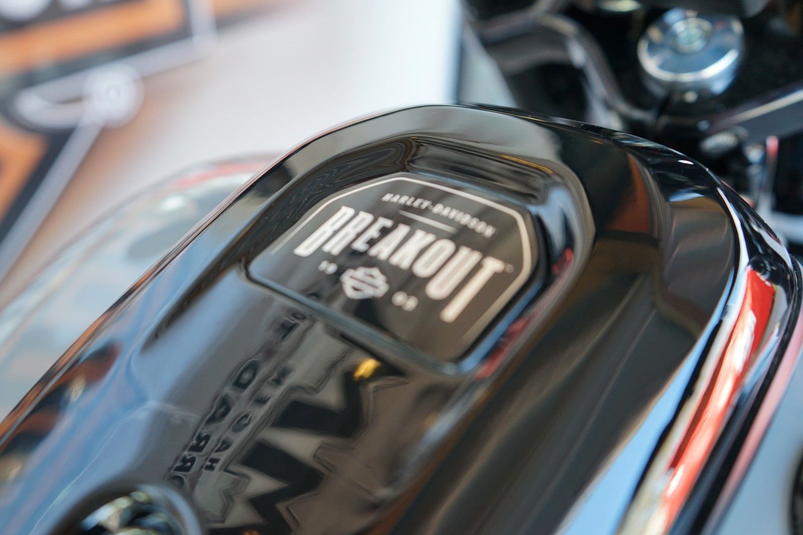 Fahrzeugabbildung Harley-Davidson Softail Breakout 117cui MY 2024 CUSTOMBIKE