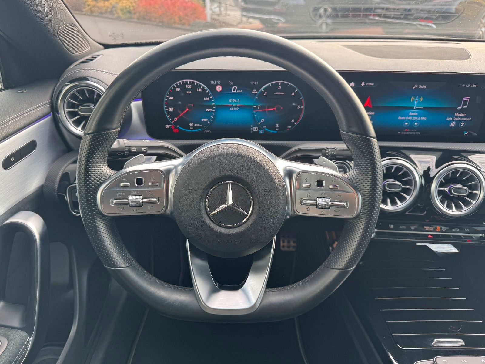 Fahrzeugabbildung Mercedes-Benz CLA 200d SB Edition+AMG+AHK+MultiBeam+Ambiente