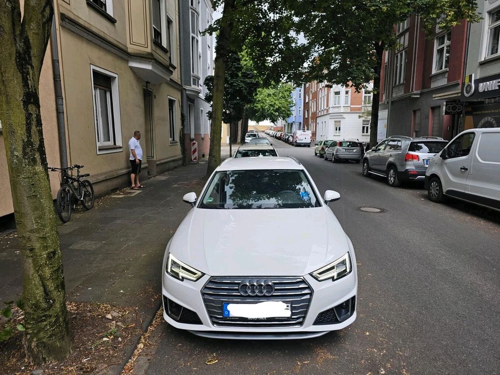 Image of Audi A4