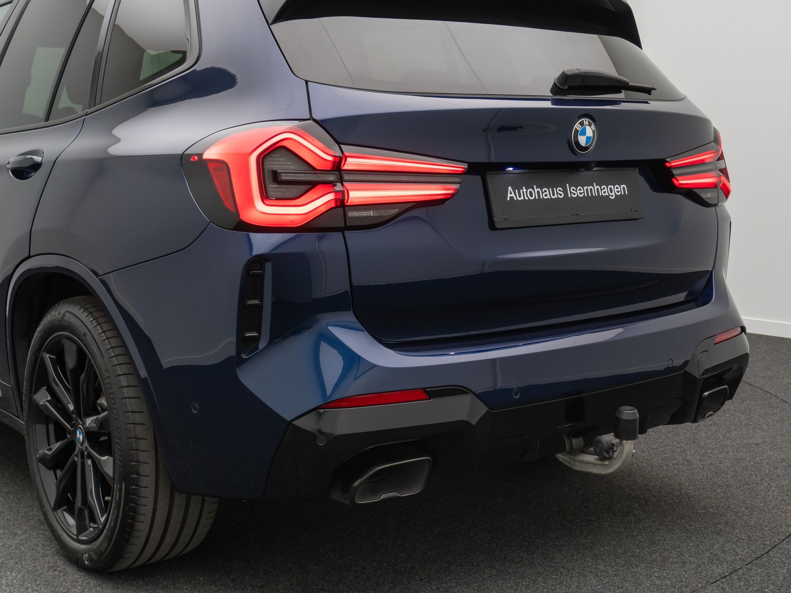 Fahrzeugabbildung BMW X3 M40i 360°Laser HUD DAB HiFi WLAN Komfort AHK