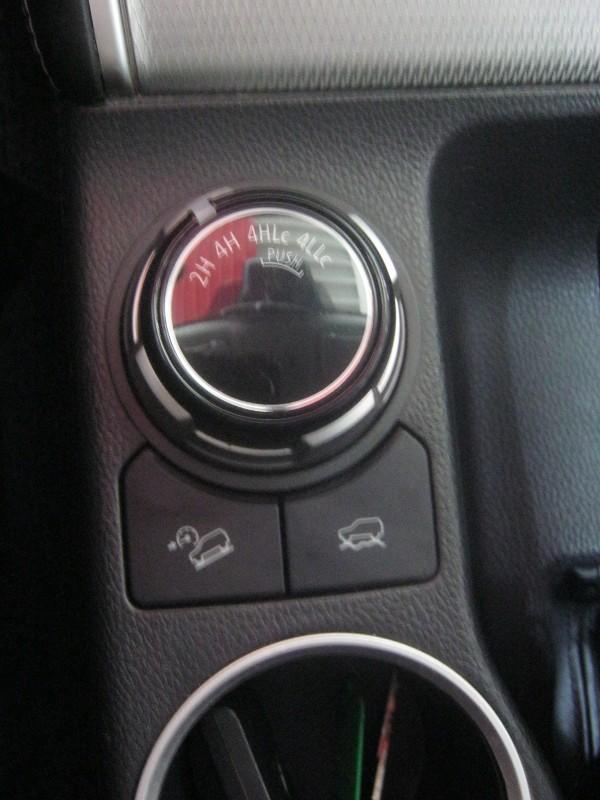 Mitsubishi L200 DK TOP mit Navi 2.2 DI-D 4WD Automatik