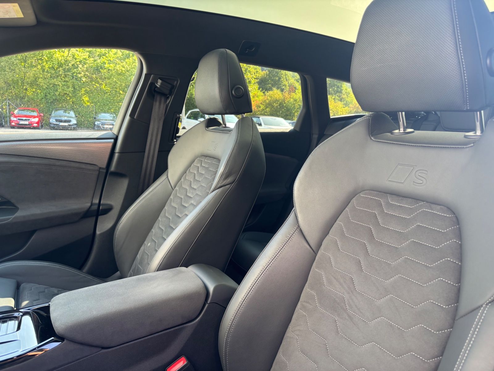 Fahrzeugabbildung Audi A6 e-tron Avant performance 270 kW