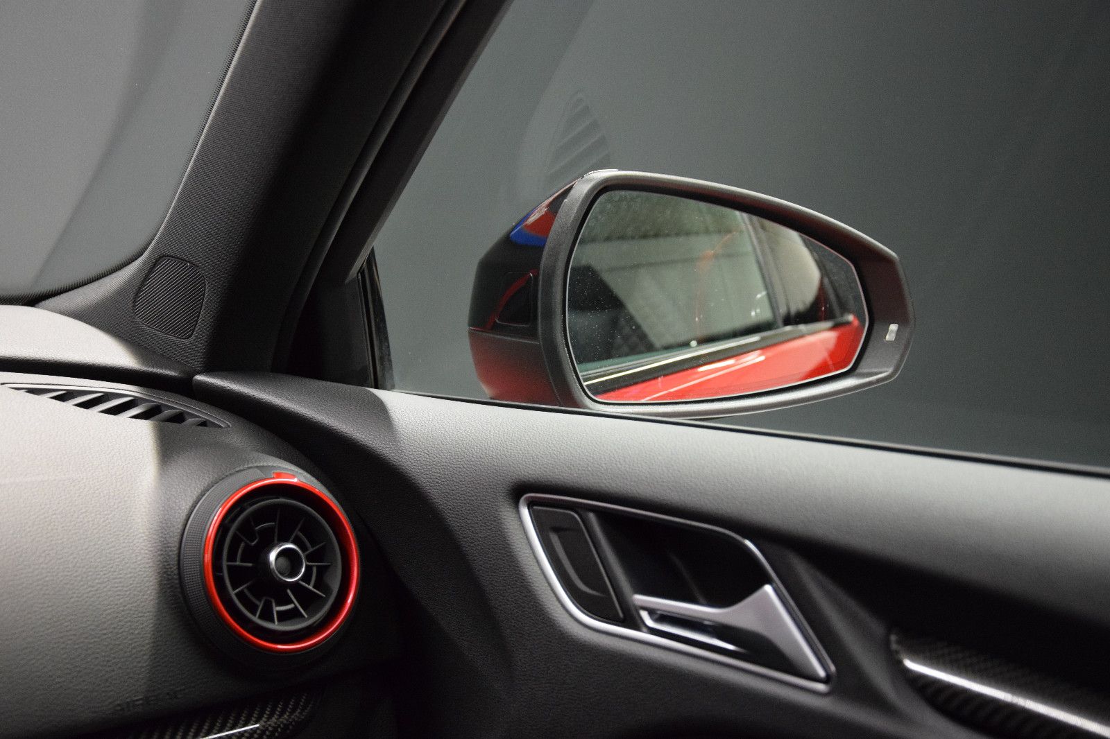 Fahrzeugabbildung Audi RS3 Sportback 2.5 TFSI quattro Pano Schale B&O