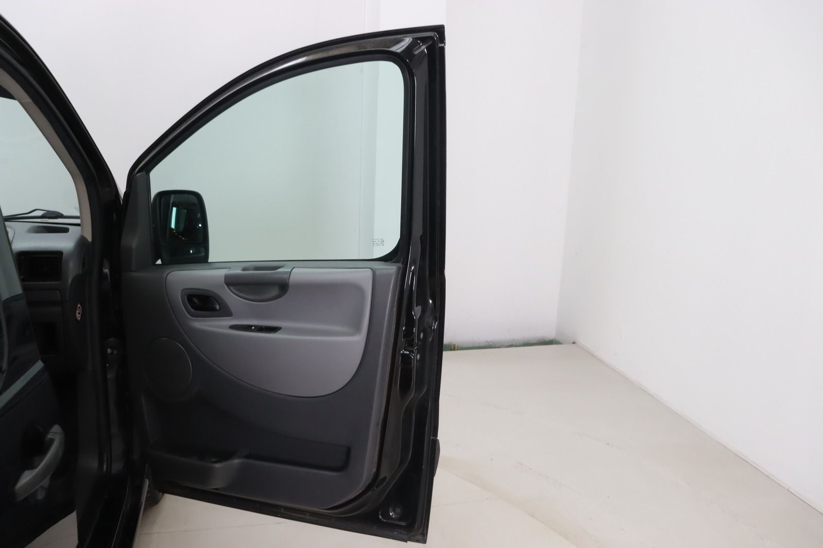 Fahrzeugabbildung Peugeot Expert Tepee 1.6HDI COOL 8 Sitzer