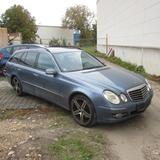 Mercedes-Benz E 500 T , Vollausstattung , Benzin / Gasanlage - blaue Mercedes-Benz E 500