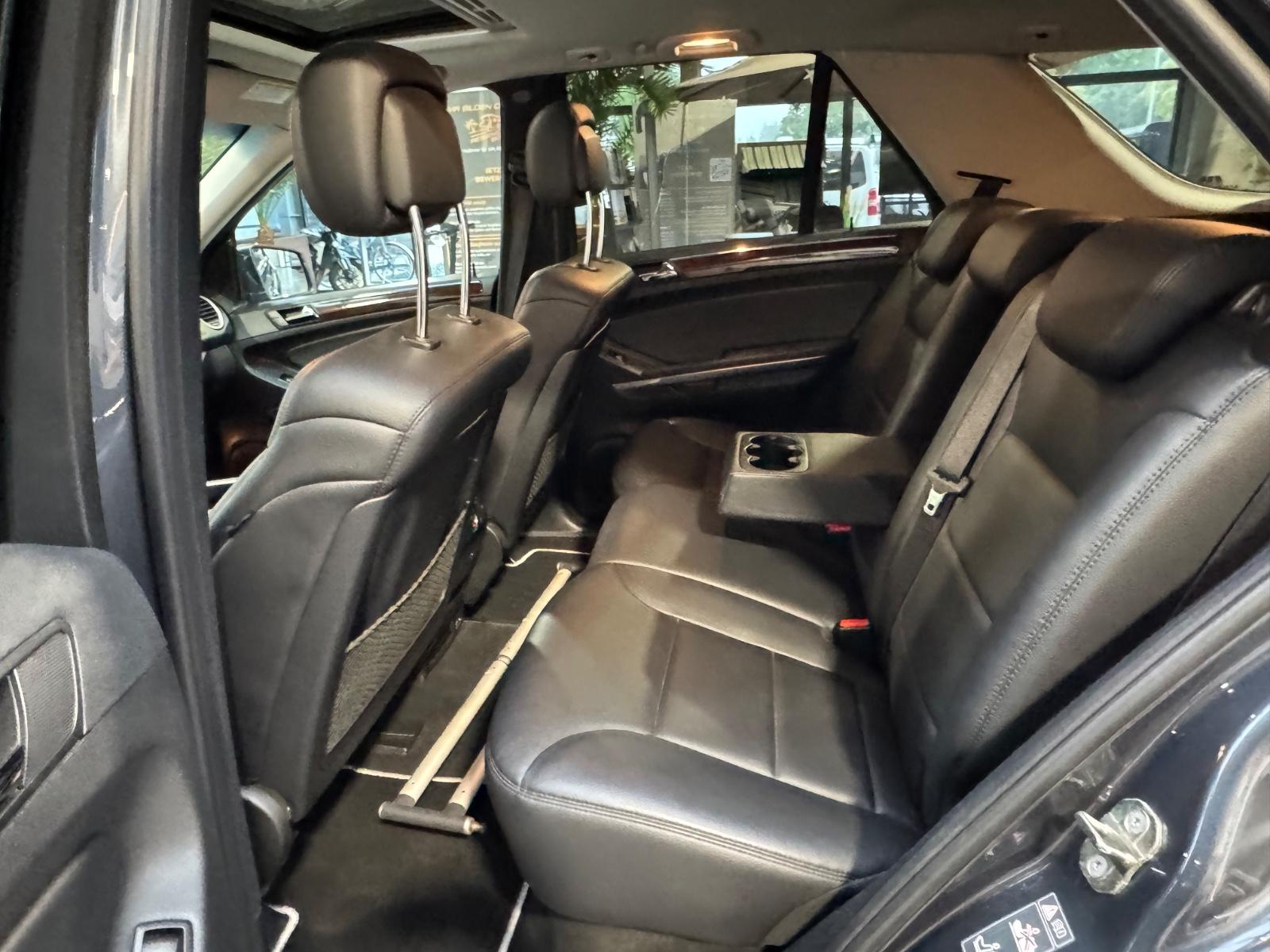 Mercedes-Benz ML 350 LPG Gas Leder 20" RFK AHK Sportpaket