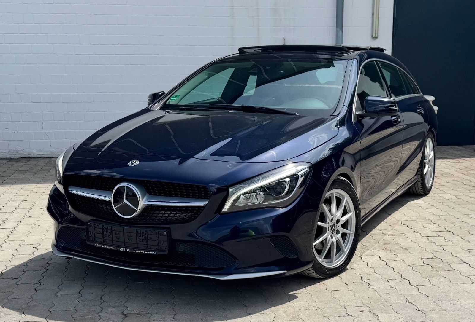 MERCEDES-BENZ CLA Shooting Brake