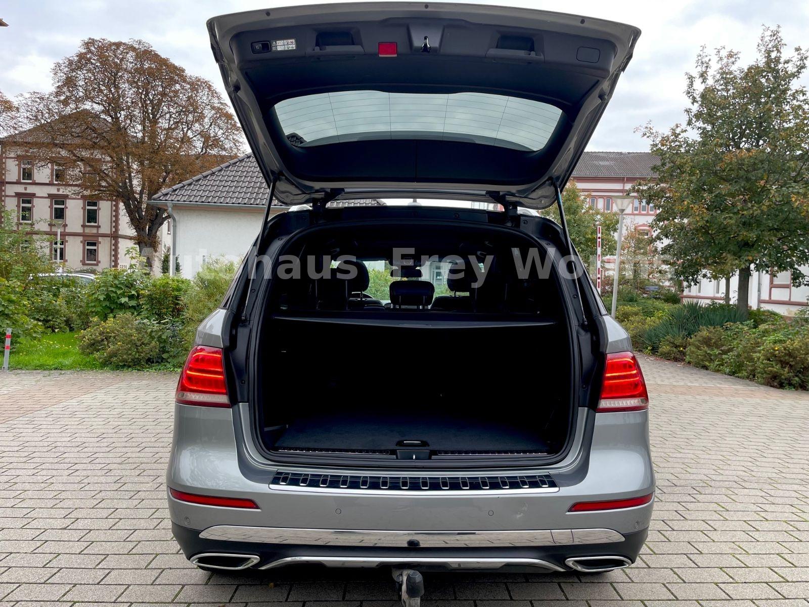 Mercedes-Benz GLE 350 AMG-Line Interieur-4Matic-R.Kamera-Pano