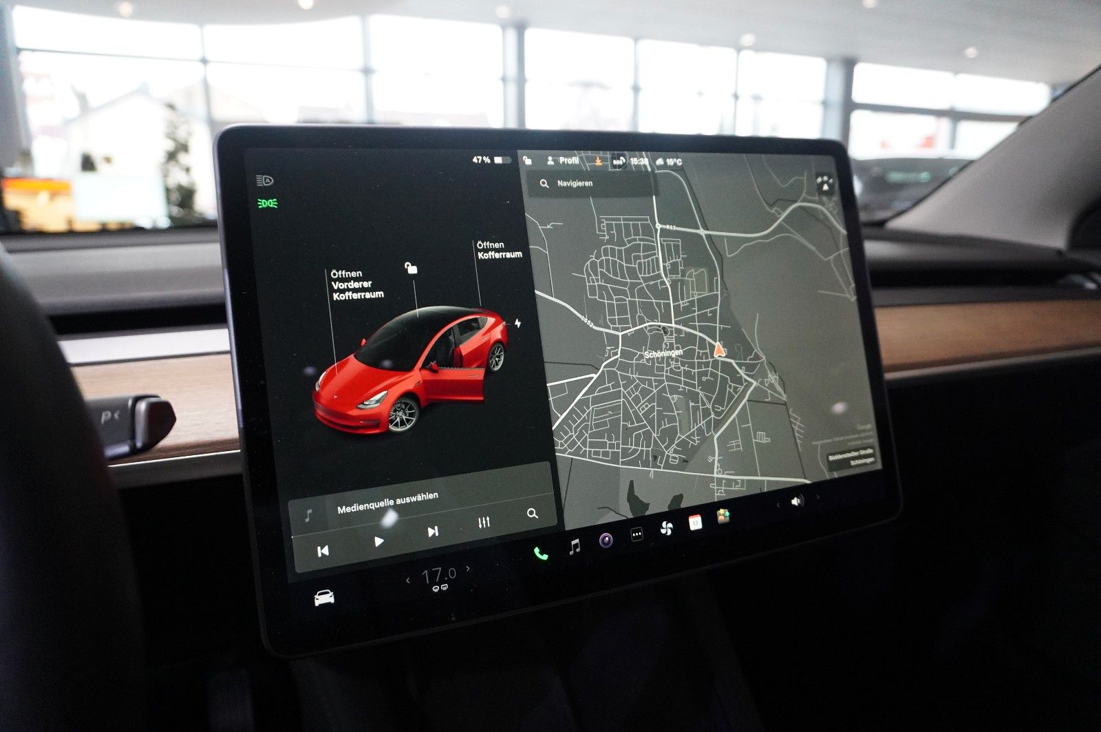 Fahrzeugabbildung Tesla Model 3 Standard Range Plus NAVI/KAMERA/DAB/PANO