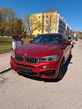 BMW x6 Drive50i/ M-Paket/ Motor macht Gerä... - BMW X6 Unfallwagen