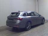 Skoda Octavia Kombi 2.0 TDI Style Navi vc LED ACC AHK - Gebrauchtwagen in der Nähe & deutschlandweit