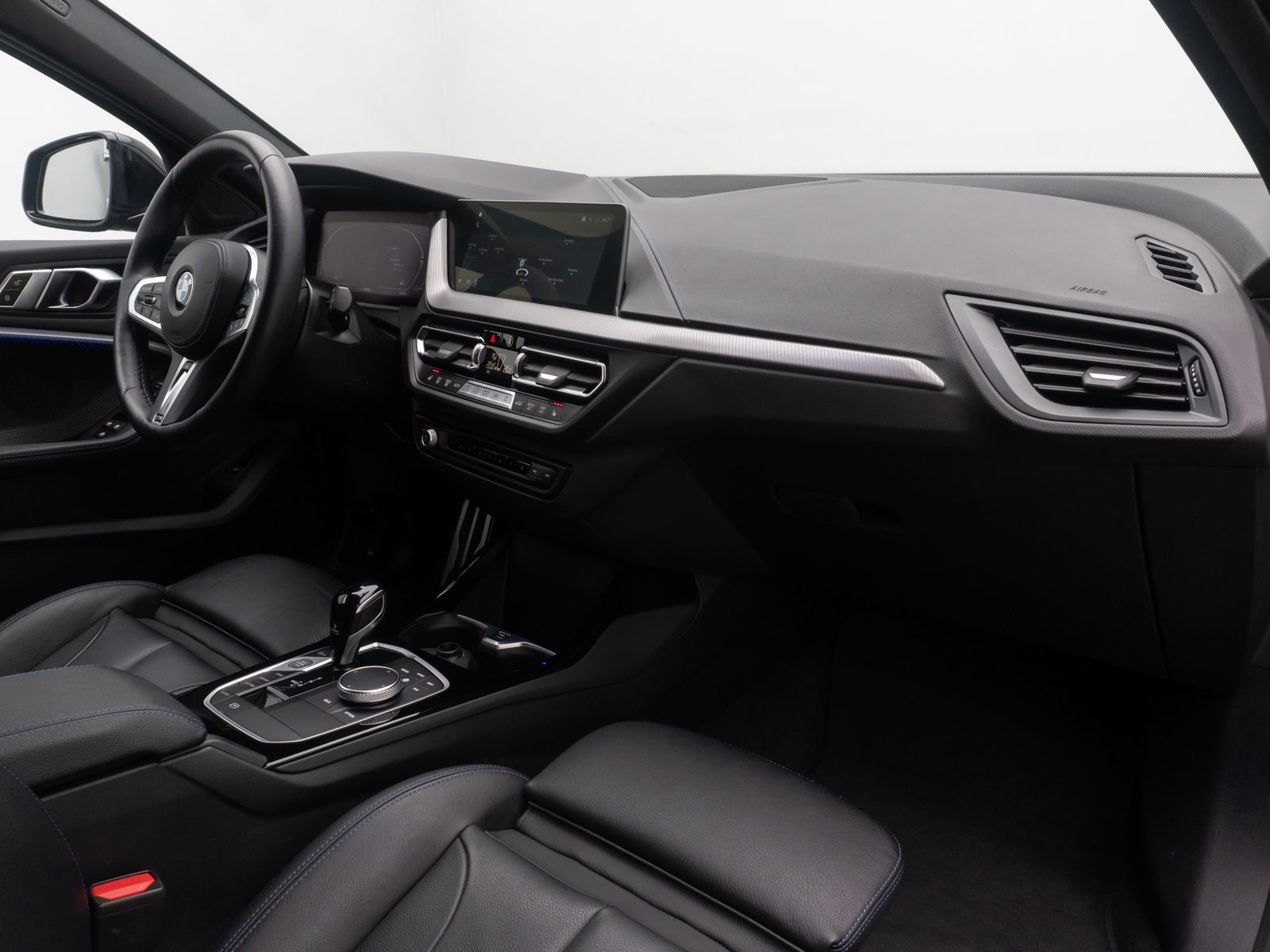 Fahrzeugabbildung BMW 120i M Sport HiFi Fernlich DAB Lenkradhzg 18Zoll