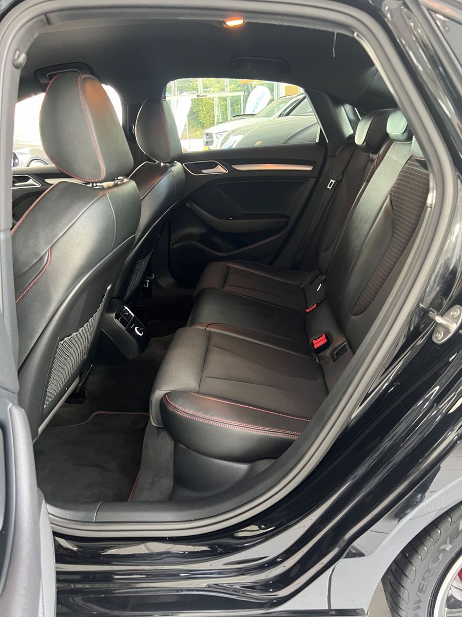 Fahrzeugabbildung Audi S3 Lim. 2.0 TFSI quattro * ALL BLACK *