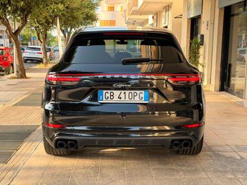 Porsche Cayenne - 6