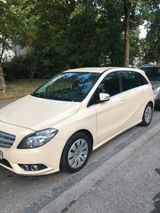 Mercedes-Benz B 180 CDI Automatik 125 000 km 9500.-VB - : Navigationssystem, 950
