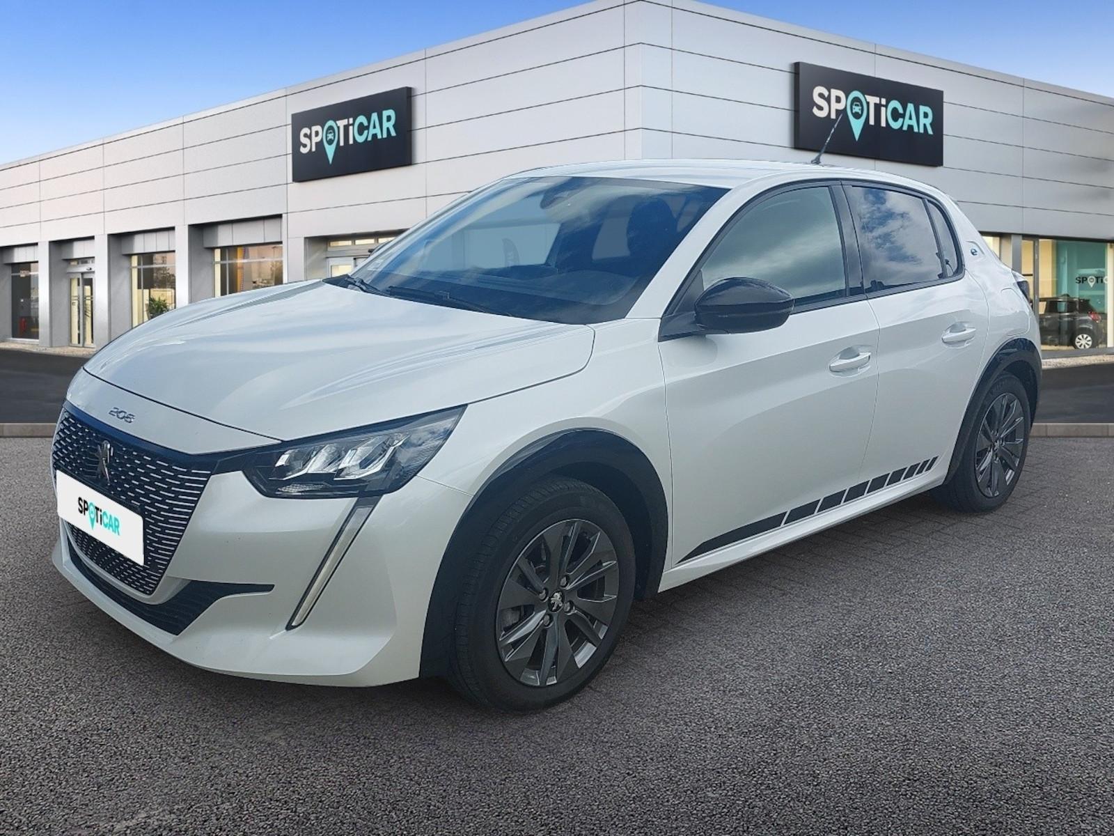 Peugeot e-208 Allure Pack 136 ´´ Navi/ Shzg ´´