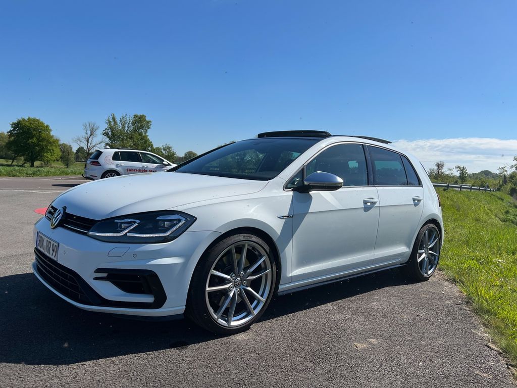 Image of Volkswagen Golf