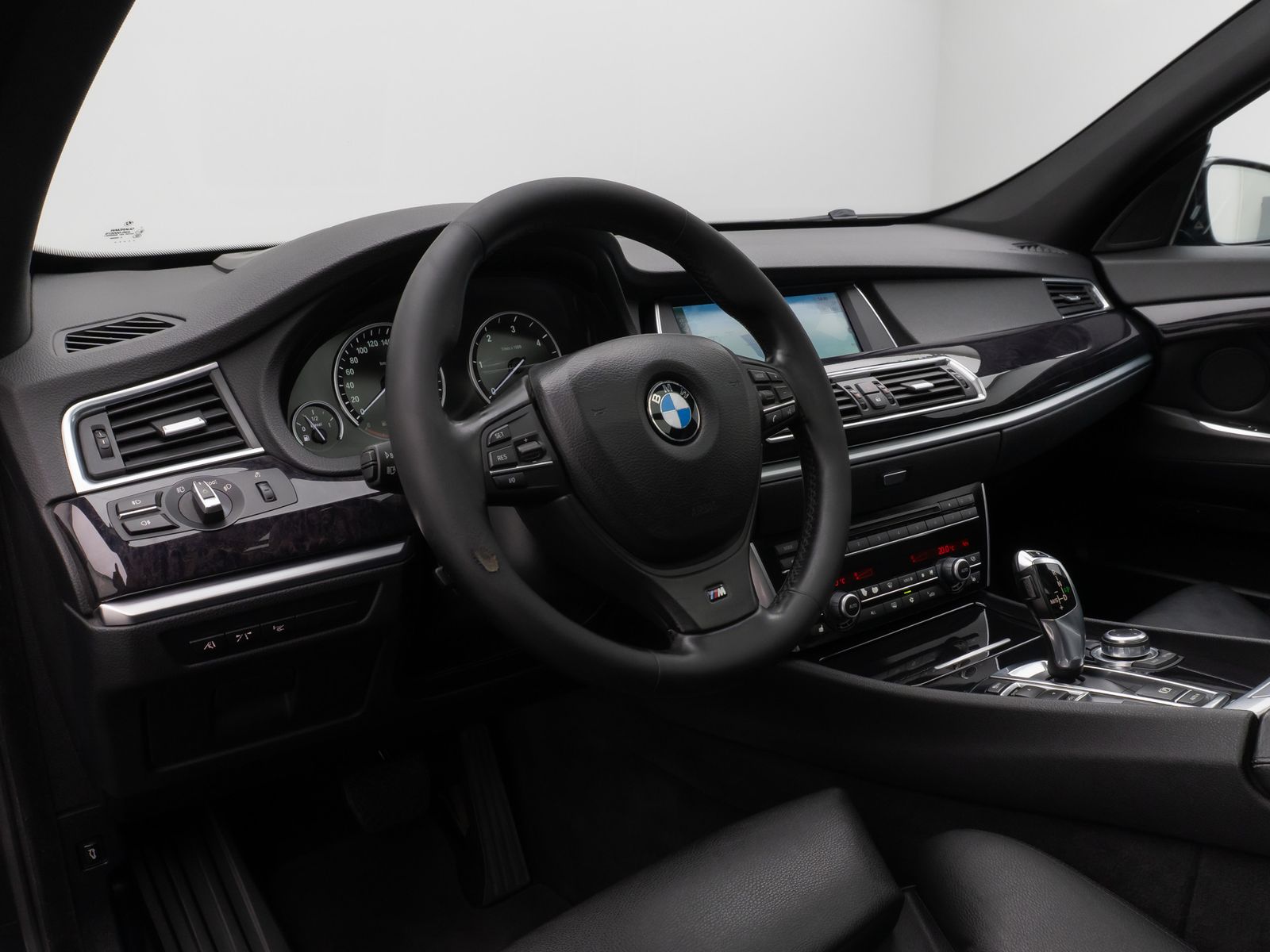 Fahrzeugabbildung BMW 535d Gran Turismo Panorama Kamera HUD HiFi Xenon