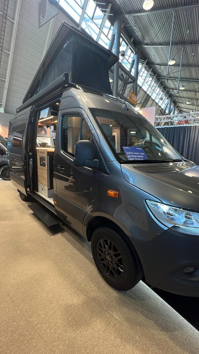 Robeta Pegasus CMT Messefahrzeug Listenpreis 125.348€