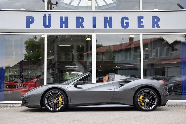 Ferrari 488 Spider *Carbon Interieur*LED Lenkrad*Lift*