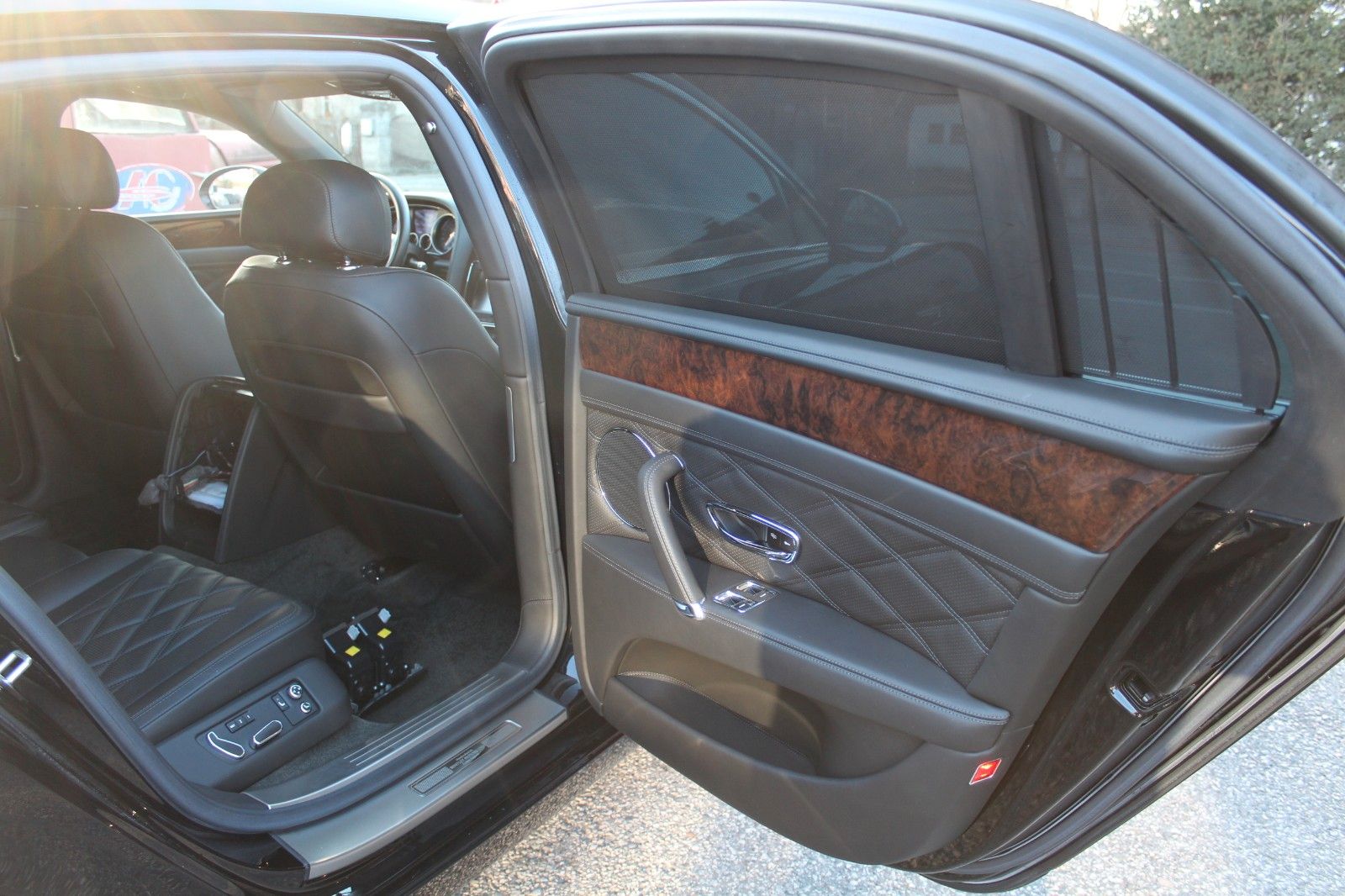 Flying Spur 6.0 W12 Muliner Ausstattung!
