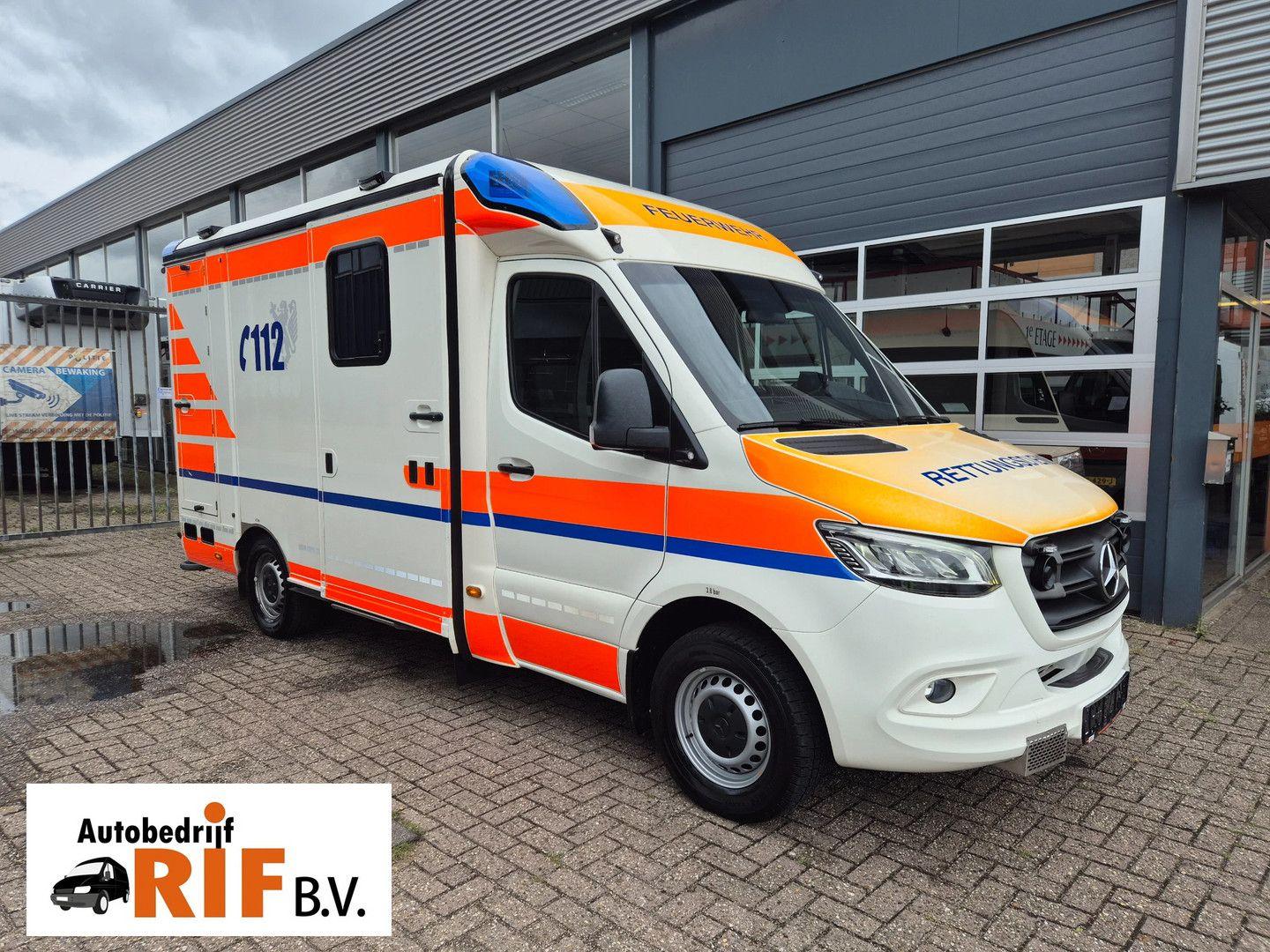 Mercedes-Benz Sprinter 419 CDI/ 3.0 V6/ Complete Ambulance wit