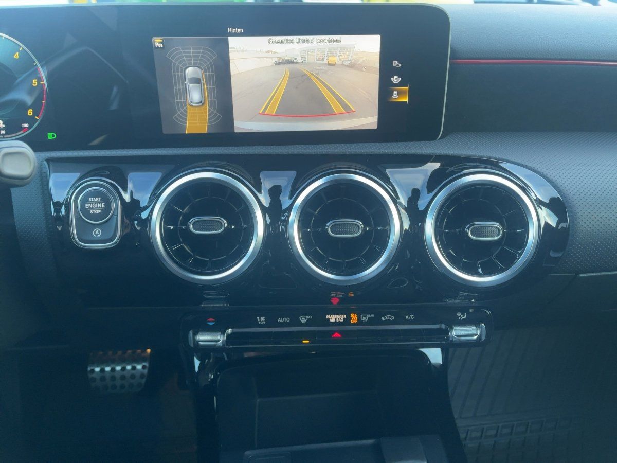 Fahrzeugabbildung Mercedes-Benz A 200 d AMG/Night/Kamera/LED/Navi/18''