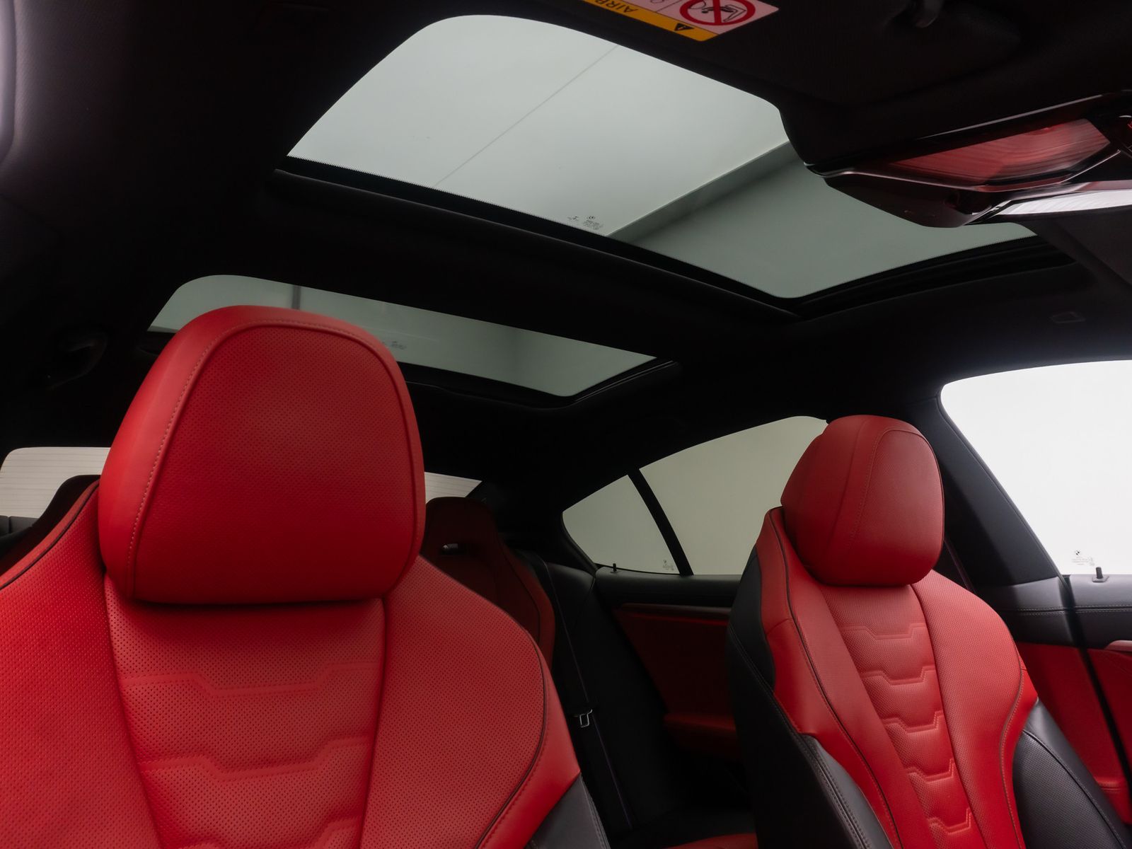 Fahrzeugabbildung BMW M850i xD Gran Coup&eacute; 360&deg; DAB Laser SoftClose 20"
