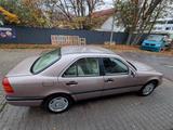 Mercedes-Benz C 220 - Mercedes-Benz C 220 aus 1994