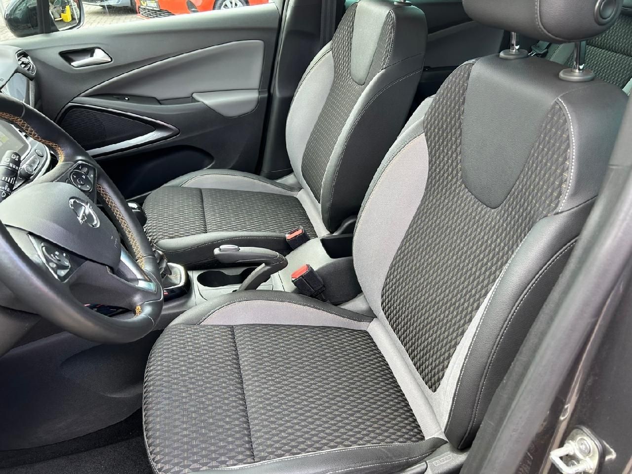 Fahrzeugabbildung Opel Crossland Innovation
