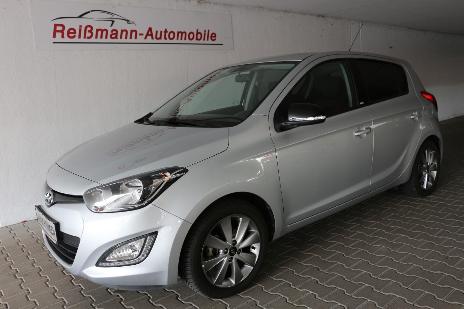 Hyundai i20 FIFA World Cup Edition, Autom., AC, Sitzhzg.