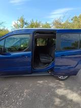 Ford Tourneo Connect 1.0 EcoBoost 74kW Titanium T... - Ford Tourneo Connect: Titanium