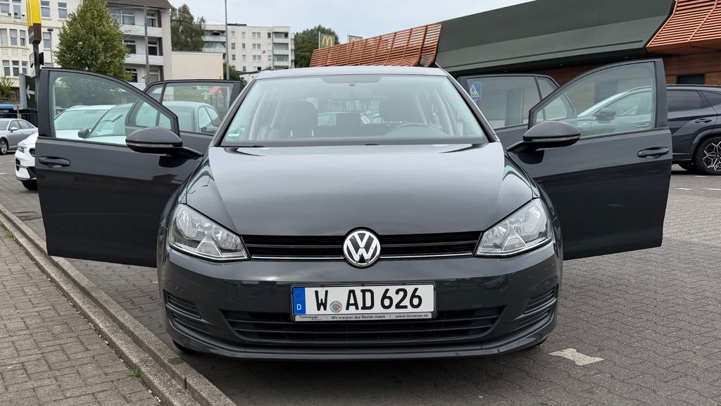 Image of Volkswagen Golf