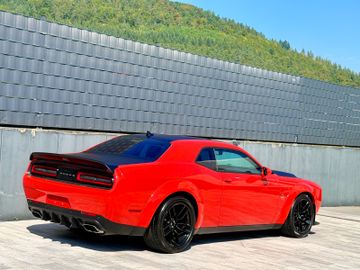 Dodge Challenger - 7