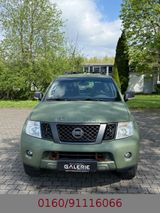 Nissan Pathfinder 2.5 dCi XE STIER BUNDESWEHR - Nissan Pathfinder mit Diesel-Antrieb